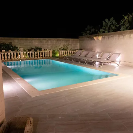Surwig Vacation Townhouse Semesterbostad Kerċem
