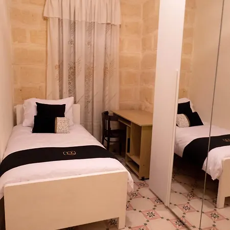 Surwig Vacation Townhouse Semesterbostad Kerċem